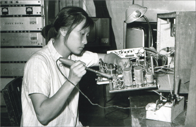 1970年，中國誕生第一臺彩色電視機(jī)，數(shù)年之后，長虹才開始電視機(jī)的研制