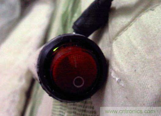 高亮LED手電筒超簡DIY:原理圖+全過程