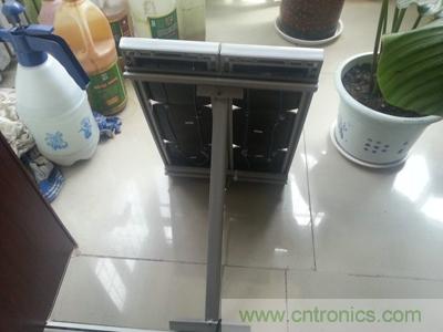 手工打造太陽能充電照明系統(tǒng)：點亮LED給手機(jī)充電