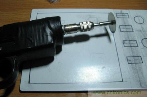 可調電源DIY：打孔，開槽