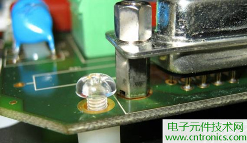 觸摸屏售價(jià)過(guò)萬(wàn)?一臺(tái)工控設(shè)備觸摸屏拆解