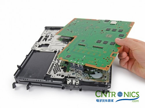 游戲機內部的秘密:逆天級拆解索尼 PALY STATION 4!