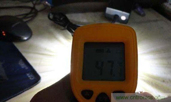 變廢為寶!風(fēng)扇散熱器變身山寨LED燈