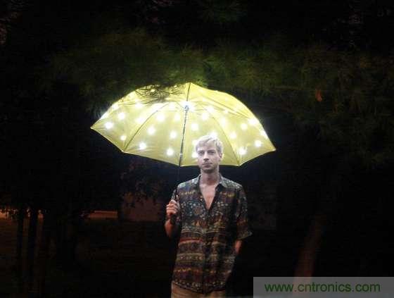 創意DIY！送女朋友的絕妙禮物，LED星光傘！