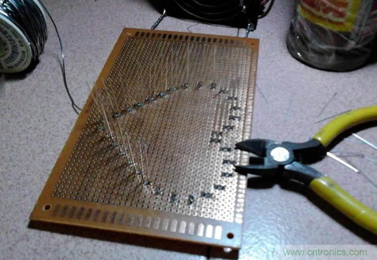 三八節(jié)將至!DIY心形LED流水燈!你們懂的~