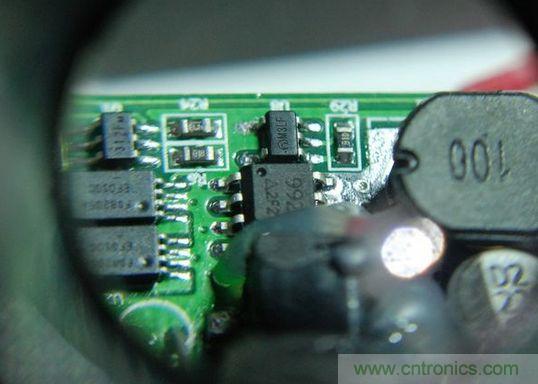 圖文并茂！移動電源升壓效率大檢測