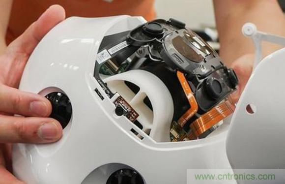 拆解筆記本不過癮,那就來拆拆日本情感機器人吧!