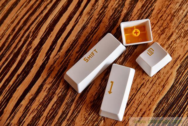 左手寫愛，右手寫他&mdash;&mdash;從此鍵盤鼠標(biāo)不分家！