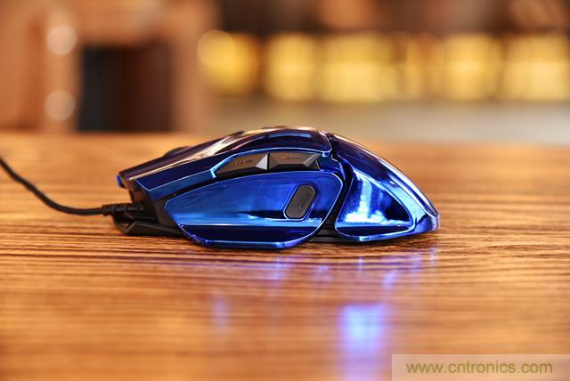 左手寫愛，右手寫他&mdash;&mdash;從此鍵盤鼠標(biāo)不分家！