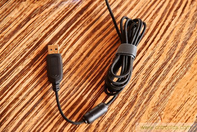 左手寫愛，右手寫他&mdash;&mdash;從此鍵盤鼠標(biāo)不分家！