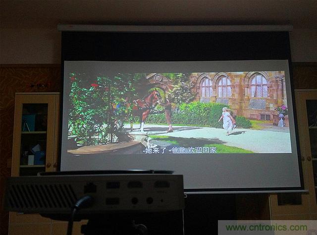 無(wú)屏電視時(shí)代已然來(lái)臨，客廳你做好準(zhǔn)備了嗎？