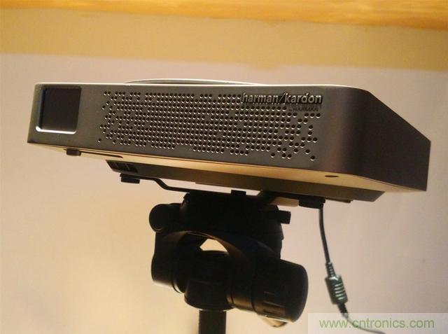 無(wú)屏電視時(shí)代已然來(lái)臨,客廳你做好準(zhǔn)備了嗎?