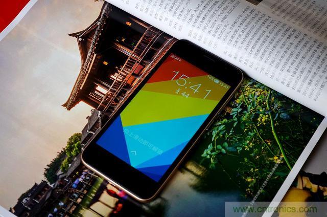 1599元,這款老年手機(jī)比小米note還貴100元