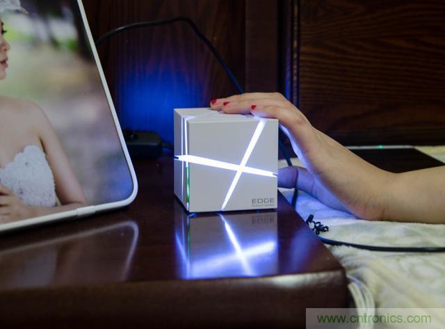 洛斐創意藍牙音箱,光與建筑點綴生活