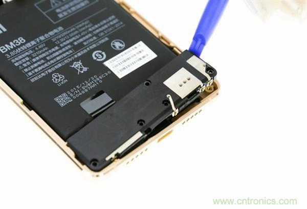 小米手機4S超詳細拆解:內外硬件大升級