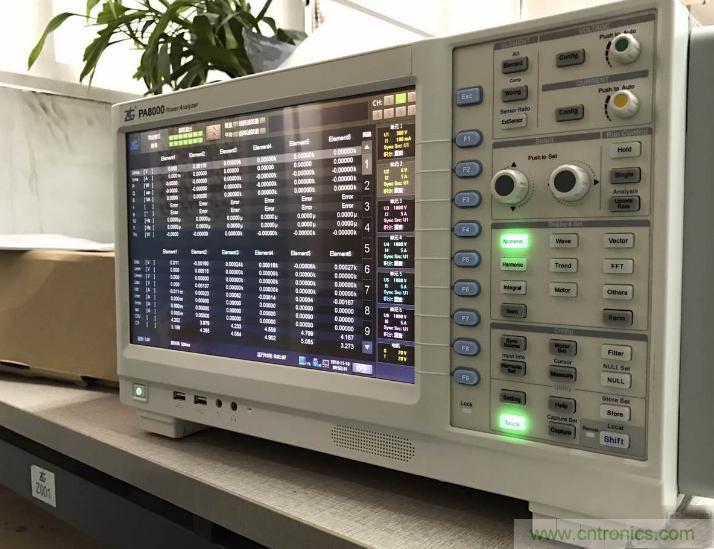 &ldquo;瘋7&rdquo;手機(jī)充電實(shí)測(cè)：為何沿用傳統(tǒng)充電模式？