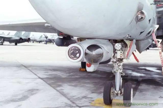 紅外傳感器工作原理、種類(lèi)、特點(diǎn)以及應(yīng)用詳解