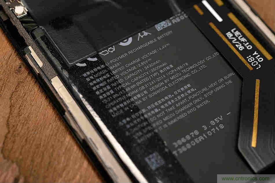 拆解魅族15 Plus:玩轉了新概念,但其工藝究竟如何?