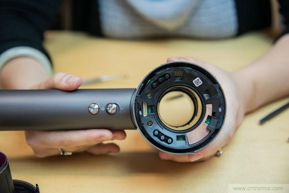 拆解戴森吹風機:近三千元的價格貴在哪?