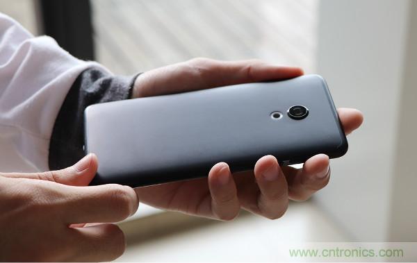 魅族M15拆解：做工精致，壓感Home鍵采用中國芯