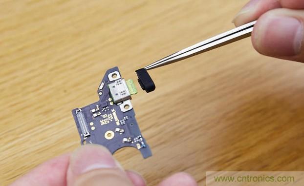 拆解黑鯊手機:多級直觸一體式液冷系統有什么門道?