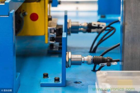 感應電容超聲波，你都知道這些傳感器多大區(qū)別嗎？