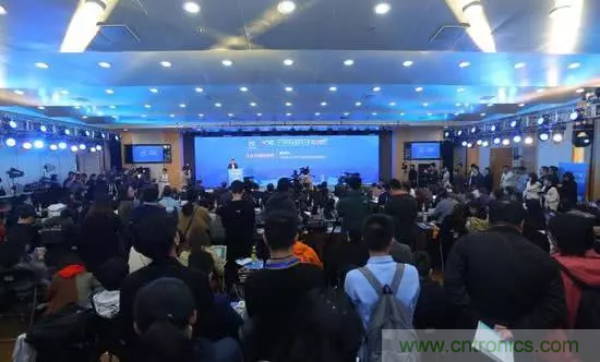 三大運營商齊聚福州,5G創新應用燃爆數字中國建設成果展覽現場 三大運營商齊聚福州,5G創新應用燃爆數字中國建設成果展覽現場