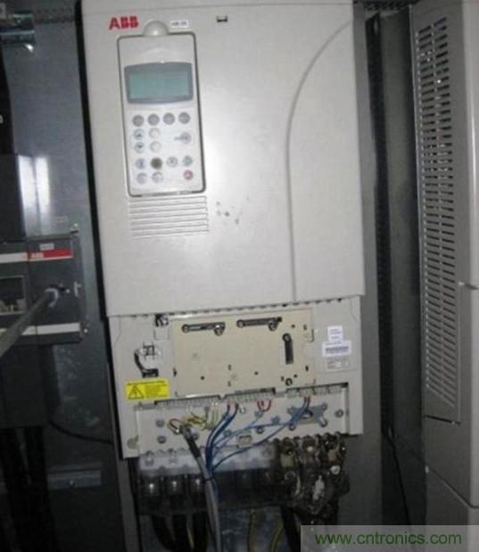 變頻器的輸出頻率調高，那么輸出電壓將如何提高？