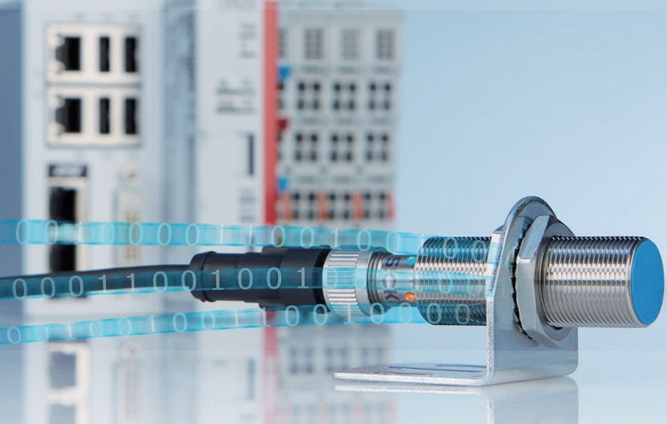 無需更換/拆除設備，這個直接將智能帶入邊緣的技術是？